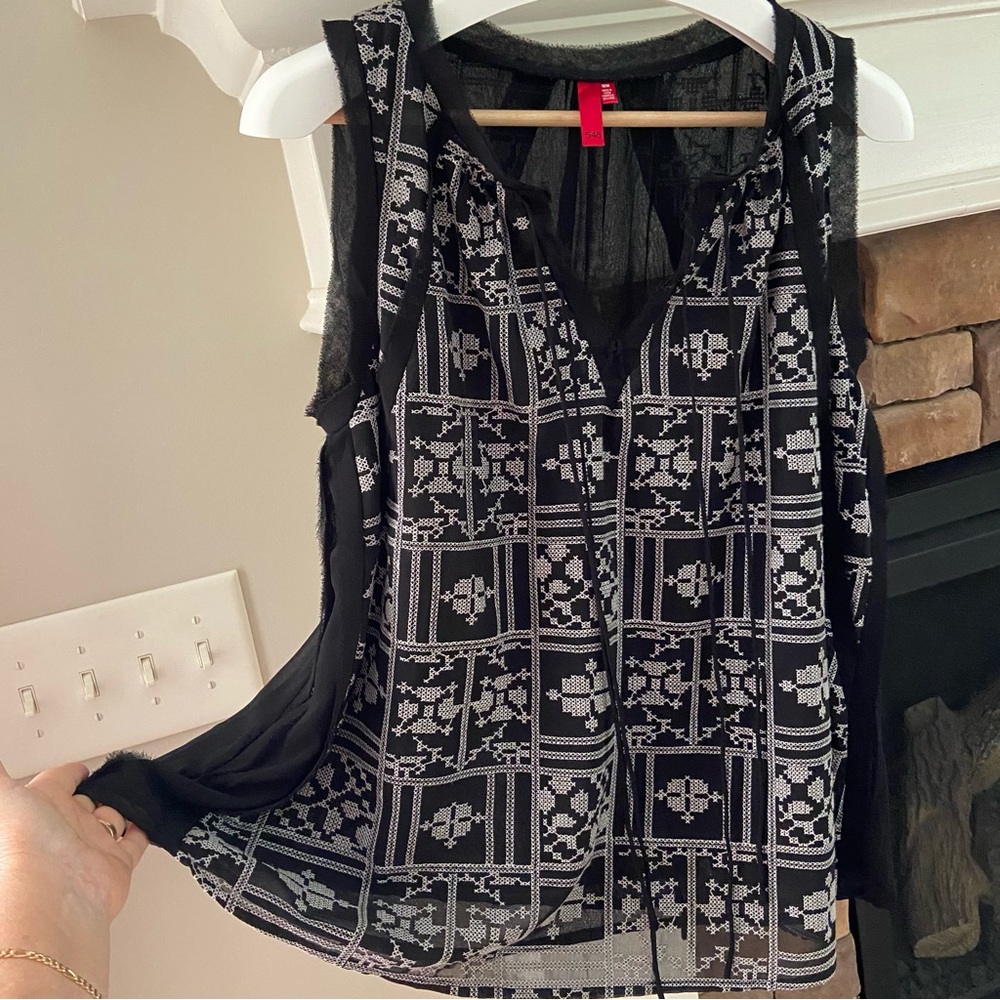 🌿Black sleeveless Top